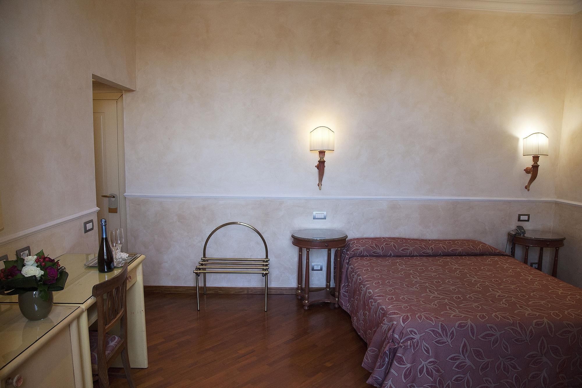 Hotel Aurora Firenze Eksteriør billede